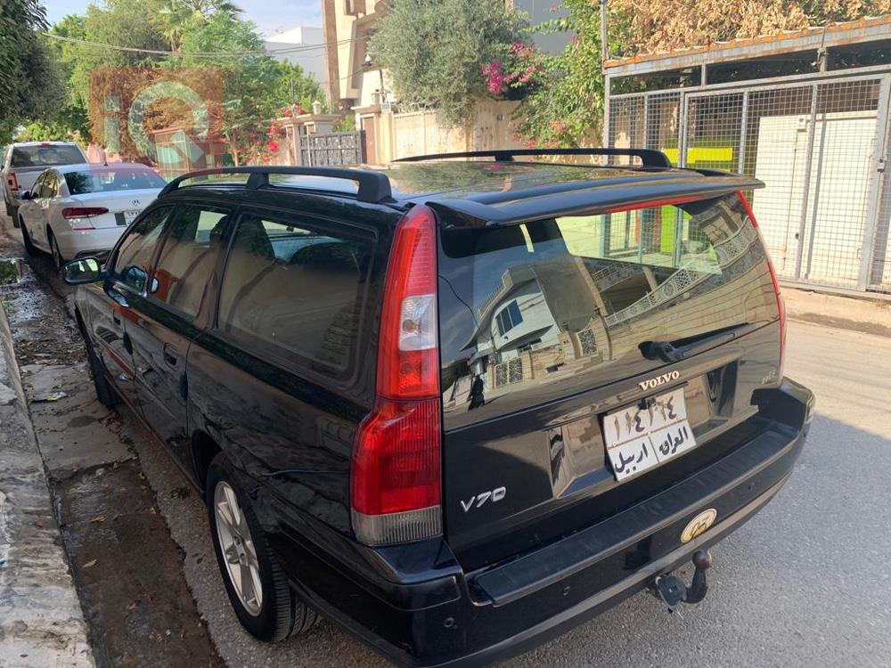 فولفو V70
